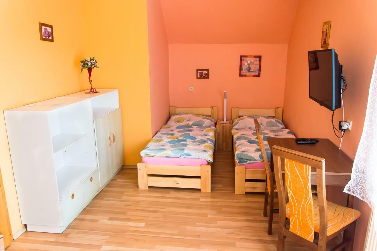 Ubytovanie U Jozefa Červený Kláštor Buitenkant foto