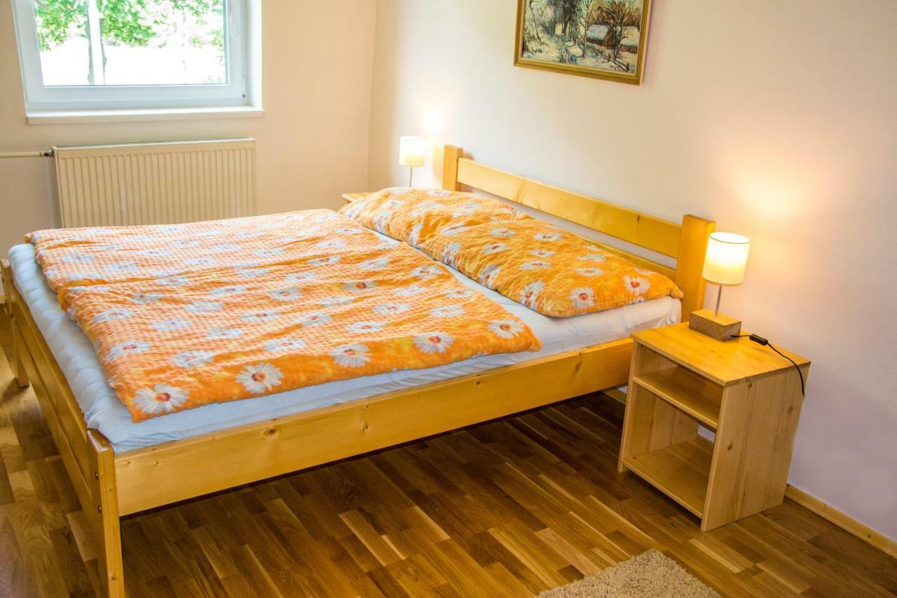 Ubytovanie U Jozefa Červený Kláštor Buitenkant foto